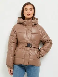 Скидка на Куртка зимняя с капюшоном и карманами короткая с поясом