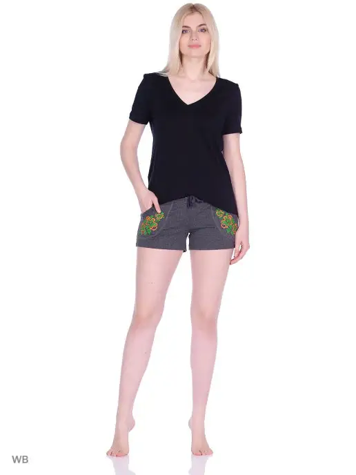 Распродажа  Размеры: 46 44 