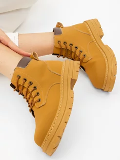 Распродажа  Размеры: стелька 22,5 см стелька 23 см стелька 23,5 см стелька 24 см стелька 25,5 см 