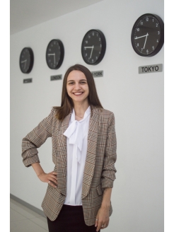 Распродажа  Размеры: 42 44 48 