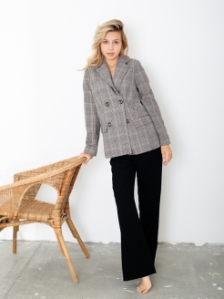 Распродажа  Размеры: 42 44 46 48 