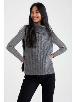 Распродажа  Размеры: 44-46 48-50 46-48 42-44 